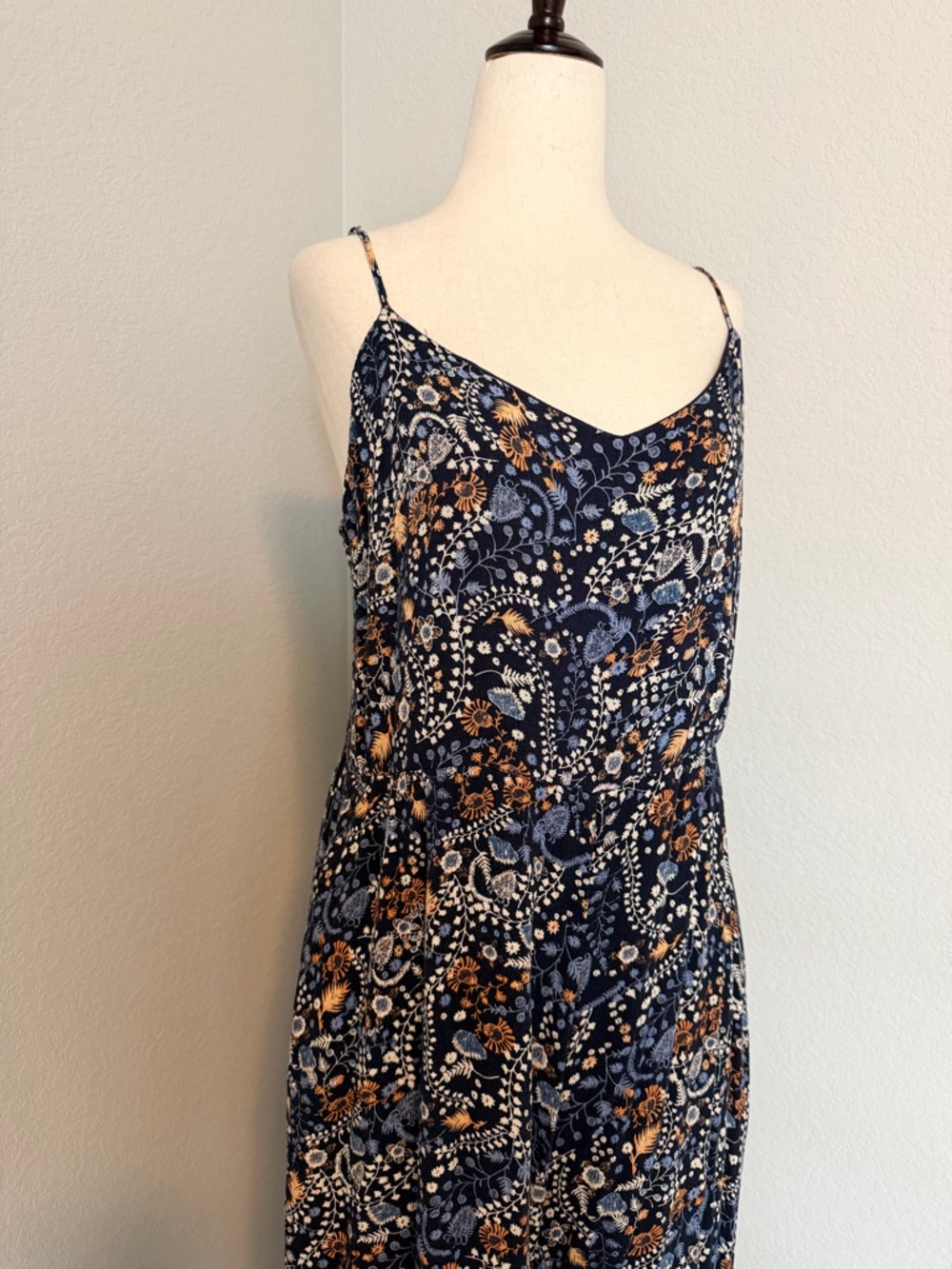 Roan + Ryan Elaine Navy Floral Wide Leg Jumpsuit - Size Large - Picture 2 of 10